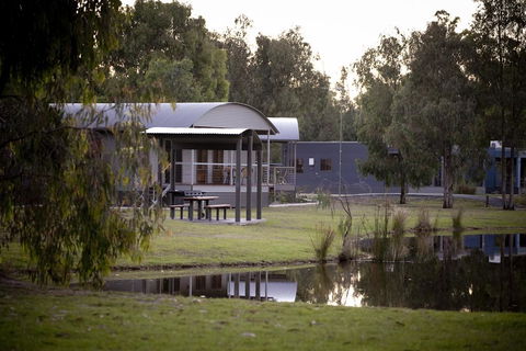 Moama On Murray Resort - Perths Hotel 0