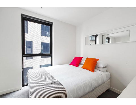 Modern 2 Bed Apartment In Trendy Collingwood - Perths Hotel 2