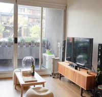 Modern 2 Bedroom Apartment Close To Beach and City - Perths Hotel