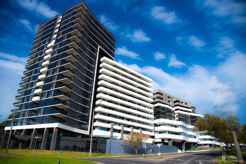 Modern, Clean, Luxury At The Right Price..... - Perths Hotel 0