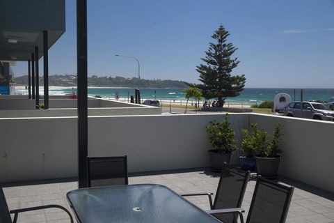 Mollymook Luxury Beachfront Apartment 3 - Perths Hotel 0