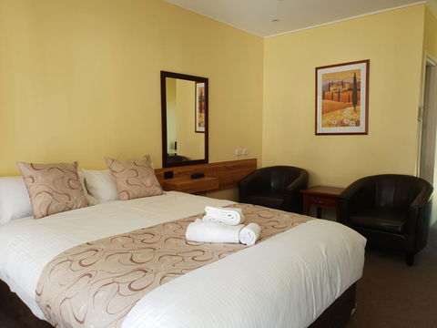 Moon River Motor Inn - Perths Hotel 2
