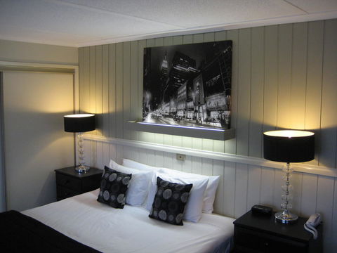 Motel Warrnambool - Perths Hotel 1