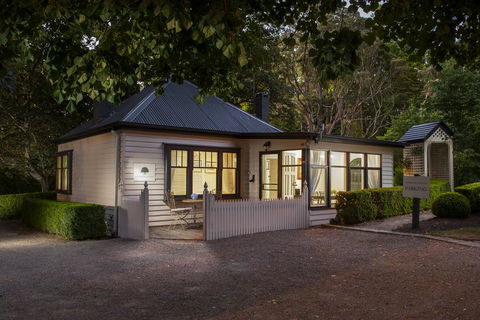 Moulton Park Estate - Cottages - Perths Hotel 2