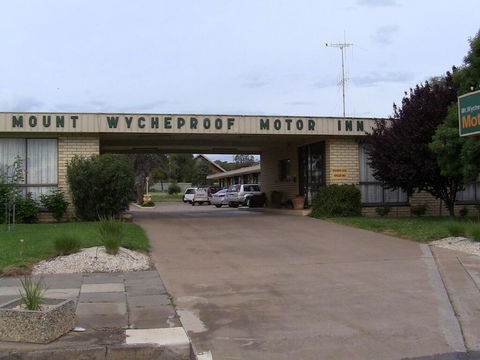 Mount Wycheproof Motor Inn - Perths Hotel 3