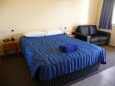 Moura Motel - Perths Hotel 0