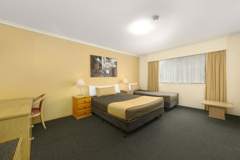 Mt Ommaney Hotel Apartments - Perths Hotel 3