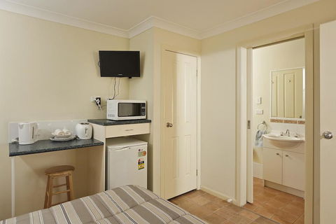 Mudgee Valley Park - Perths Hotel 1