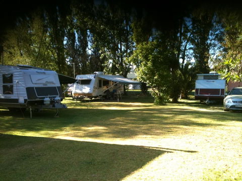 Nagambie Caravan Park & Motel - Perths Hotel 1