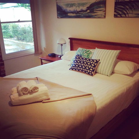 Albany Beachside Accommodation - Perths Hotel 8
