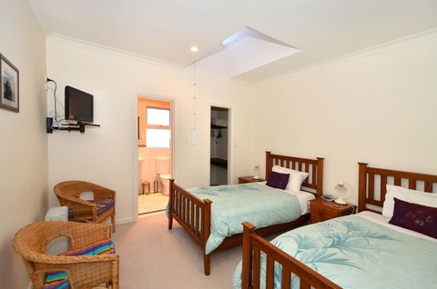 Albany Beachside Accommodation - Perths Hotel 14