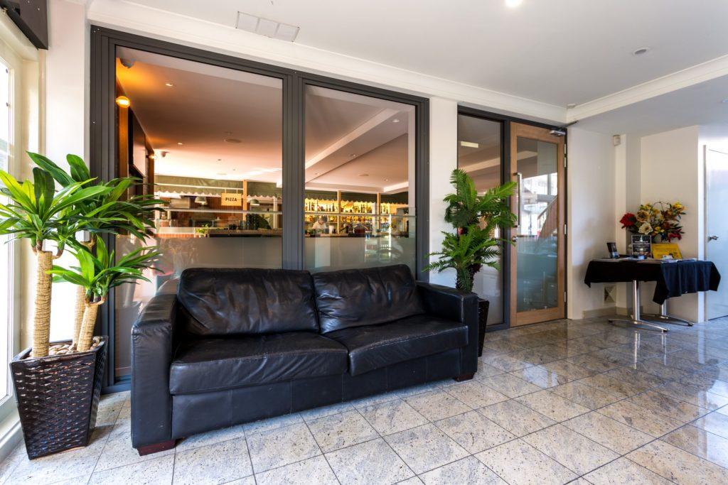  Perths Hotel