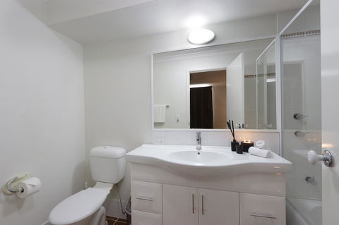 Hillarys Marina Apartment - Perths Hotel 29