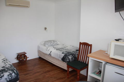 Busselton Ithaca Motel - Perths Hotel 40
