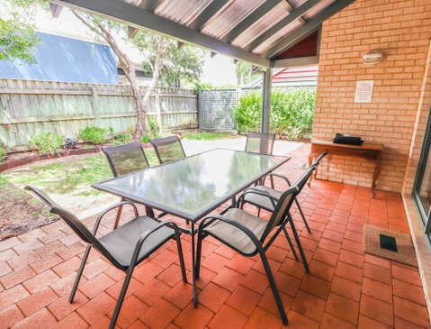 Bayshore Beachside Resort - Perths Hotel 38