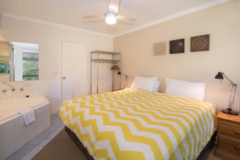 Bayshore Beachside Resort - Perths Hotel 28