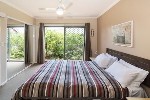 Bayshore Beachside Resort - Perths Hotel 17