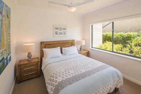 Bayshore Beachside Resort - Perths Hotel 9