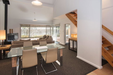 Bayshore Beachside Resort - Perths Hotel 4