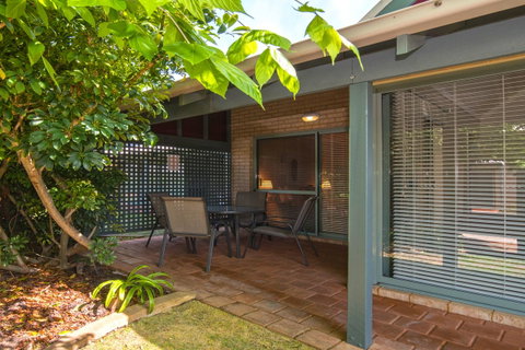 Bayshore Beachside Resort - Perths Hotel 43