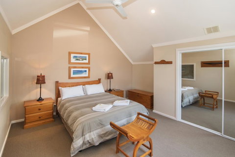 Bayshore Beachside Resort - Perths Hotel 15