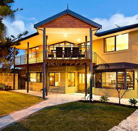 Mullaloo Beachfront Retreat - Perths Hotel