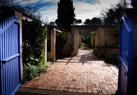 Lotti's House - Perths Hotel 15