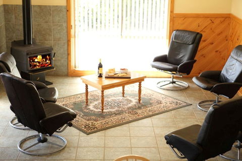 Riverside Retreat Chalets, Walpole - Perths Hotel 9