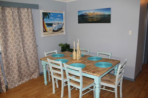 Jbay Beach Shack - Perths Hotel 6