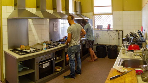 Fremantle Beach Backpackers - Perths Hotel 30