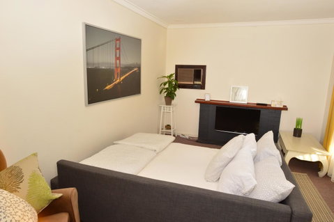 Midgard Cottage - Great Location & Close To Airport - Perths Hotel 12