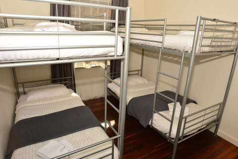 Midgard Cottage - Great Location & Close To Airport - Perths Hotel 17