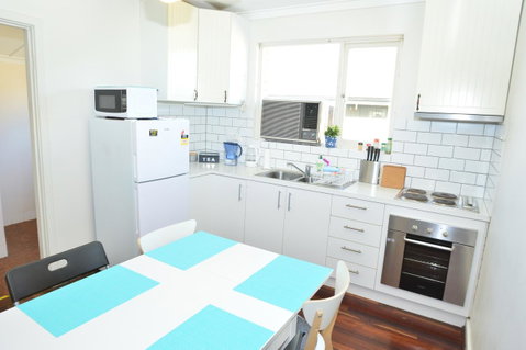 Midgard Cottage - Great Location & Close To Airport - Perths Hotel 1
