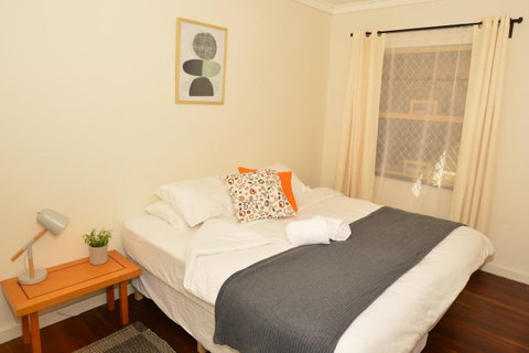 Midgard Cottage - Great Location & Close To Airport - Perths Hotel 13