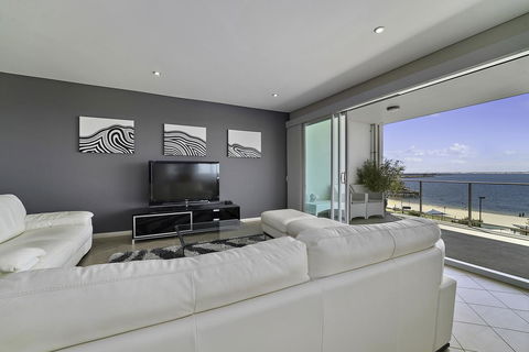 Luxury Suite Bunbury - Perths Hotel 5