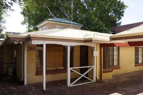 Suffolk House - Perths Hotel 3
