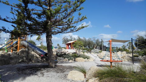 Alkimos Beach Cottage - Perths Hotel 14