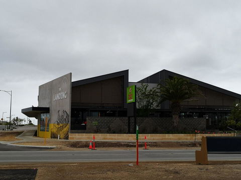 Alkimos Beach Cottage - Perths Hotel 1