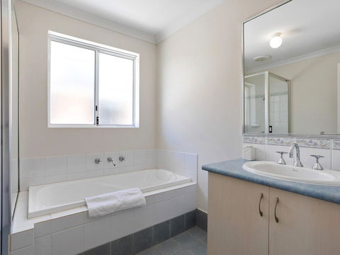 Cooper Street - Perths Hotel 20