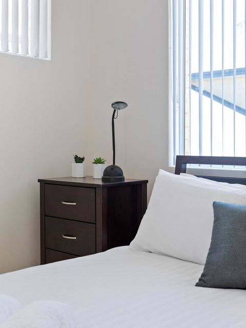 Cooper Street - Perths Hotel 9