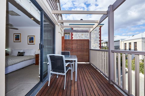 Fremantle Townhouse Unit 6 - Perths Hotel 10