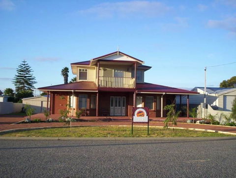 Ocean View Retreat - Perths Hotel 0