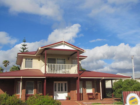 Ocean View Retreat - Perths Hotel 27
