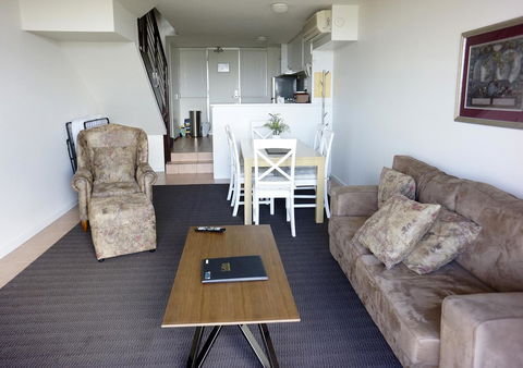 Oceanside 8 - Perths Hotel 1
