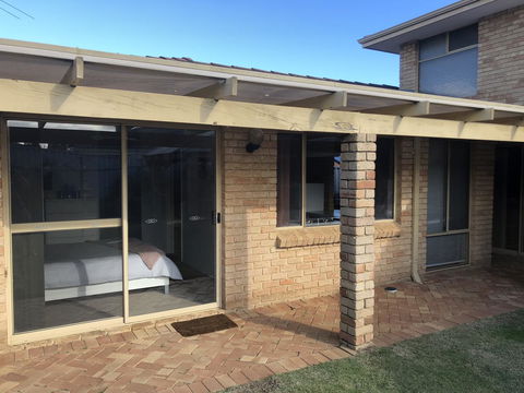 Dampier House Mullaloo-Perth - Perths Hotel 5