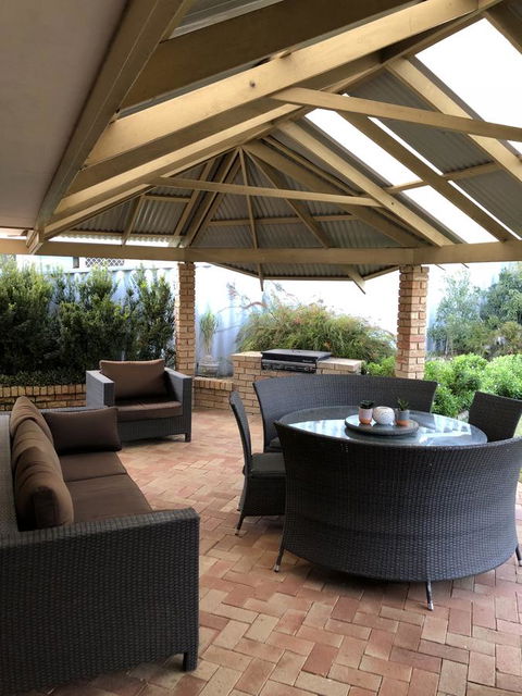 Dampier House Mullaloo-Perth - Perths Hotel 1