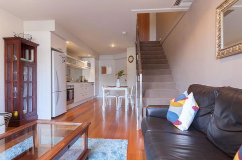 Cloisters - Perths Hotel 8