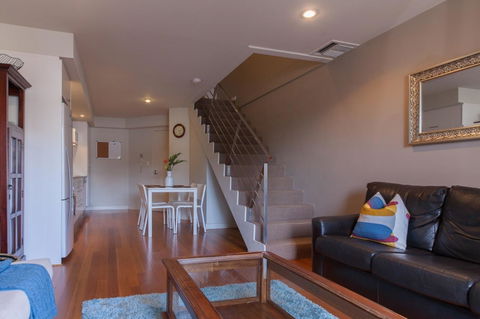 Cloisters - Perths Hotel 0