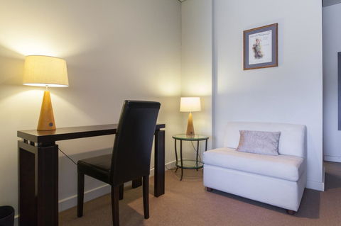 Cloisters - Perths Hotel 14