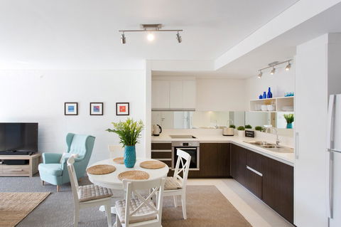 Beachside Living - South Fremantle - Perths Hotel 10